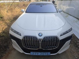 BMW BMW i7