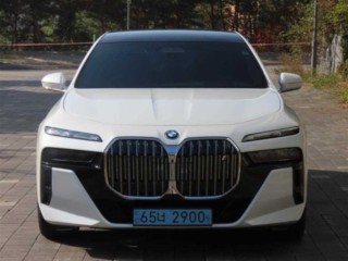 BMW BMW i7