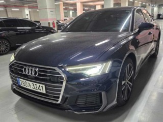 아우디 A6 (C8)