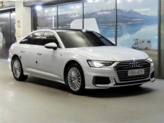 아우디 A6 (C8)