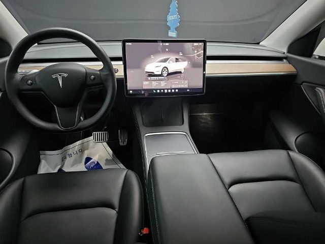 테슬라 모델 Y 롱 레인지 2022년 9월 중고차 사진 7