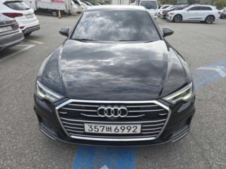 아우디 A6 (C8)