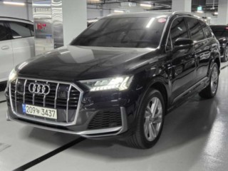 아우디 Q7 (4M)