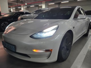 테슬라 모델 3