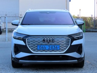 아우디 Q4