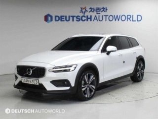 볼보 V60 크로스 컨트리 2세대