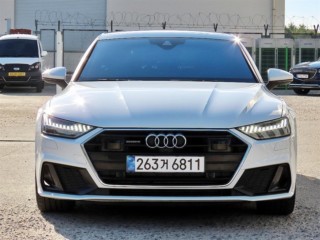 아우디 A7 (4K)