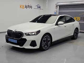 BMW i5