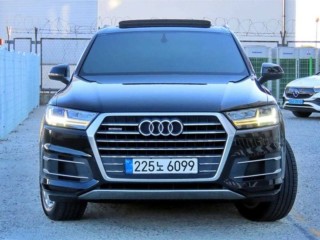아우디 Q7