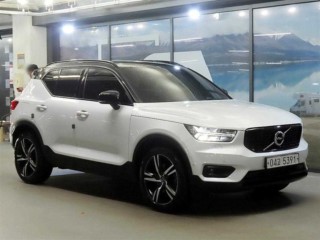 볼보 XC40