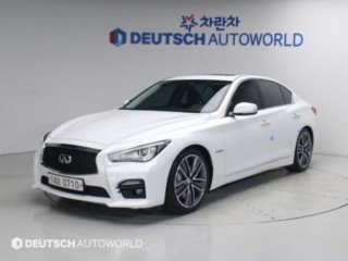 인피니티 Q50