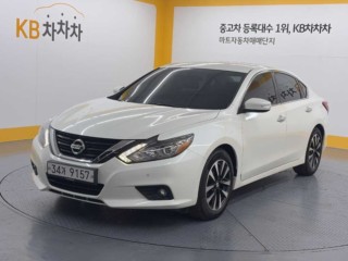 닛산 알티마