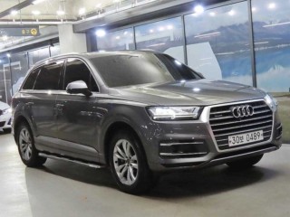아우디 Q7