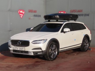 볼보 V90 크로스컨트리