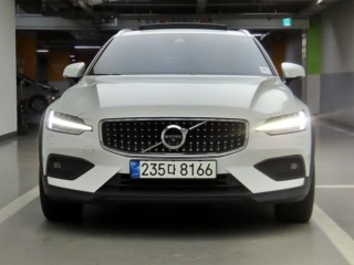 볼보 V60 크로스 컨트리 2세대
