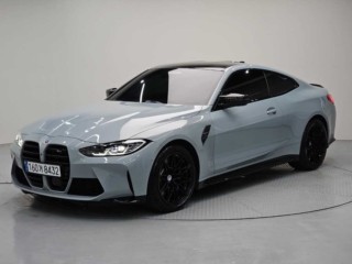 BMW M4 (G82)
