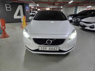 볼보 V40