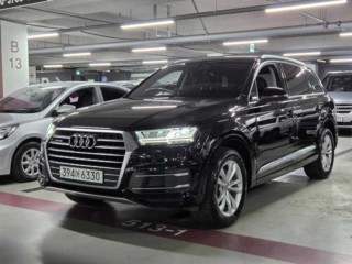 아우디 Q7 (4M)