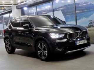 볼보 XC40