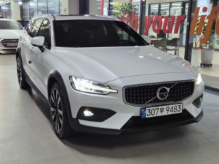 볼보 V60 크로스 컨트리 2세대