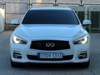 인피니티 Q50