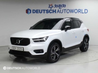 볼보 XC40