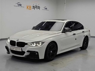 수원 중고차 BMW 3시리즈 (F30) 330i M 스포츠 2017.07식 84,828km