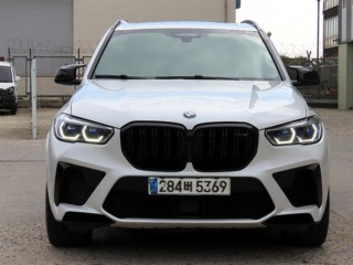BMW X5M (F95)