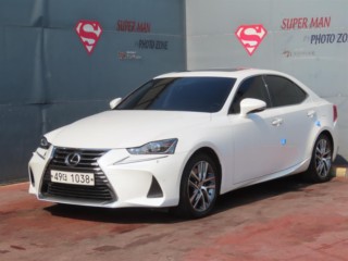수원 중고차 렉서스 뉴IS200t 슈프림 2017.03식 41,732km