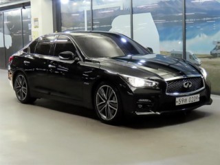 인피니티 Q50