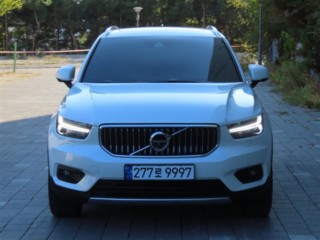 볼보 XC40