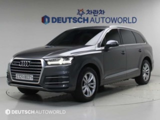 아우디 Q7 (4M)