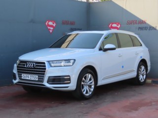 아우디 Q7 (4M)