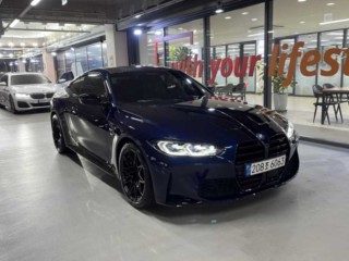 BMW M4 (G82)
