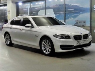 수원 중고차 BMW 5시리즈 (F10) 528i 2014.12식 97,643km