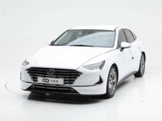수원 중고차 현대 쏘나타 (DN8) 2.0 프리미엄 2021.05식 136,349km