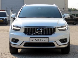 수원 중고차 볼보 XC40 T4 4WD 인스크립션 2020.04식 32,414km