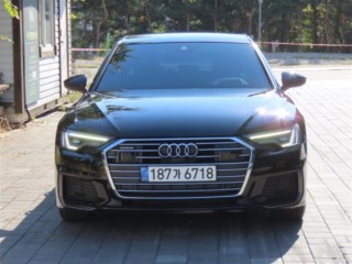 아우디 A6 (C8)