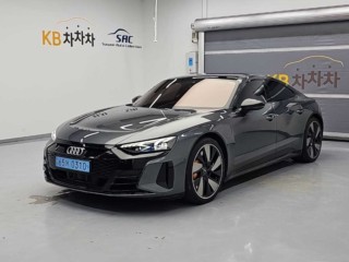 아우디 e-트론 GT