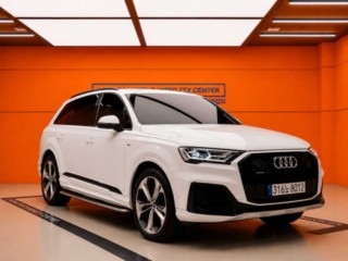 아우디 Q7 (4M)