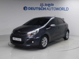 수원 중고차 기아 올뉴프라이드 5DR 1.6GDI 럭셔리 2013.05식 105,633km