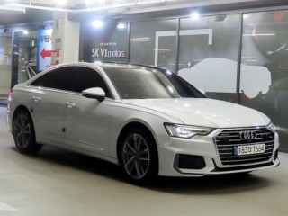 아우디 A6 (C8)
