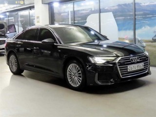 아우디 A6 (C8)