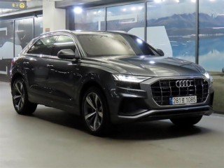 아우디 Q8