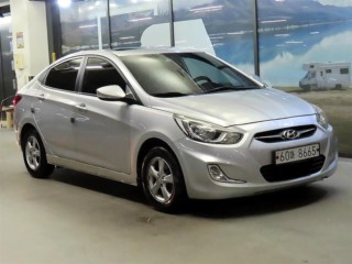 수원 중고차 현대 엑센트신형 1.4VVT 프리미어 2012.09식 114,360km
