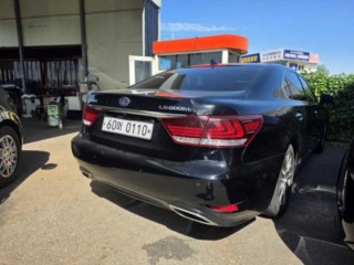 렉서스 LS600hL