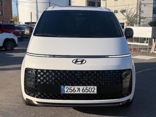 현대 스타리아