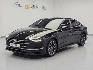 수원 중고차 현대 쏘나타 (DN8) 2.0 프리미엄 패밀리 2019.08식 137,048km