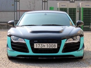 수원 중고차 아우디 R8 5.2 V10 쿠페 2011.04식 84,305km