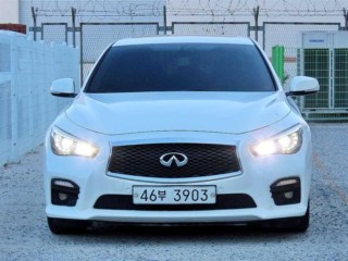 인피니티 Q50 3.5 하이브리드 에센스 2016년 11월 중고차 외관